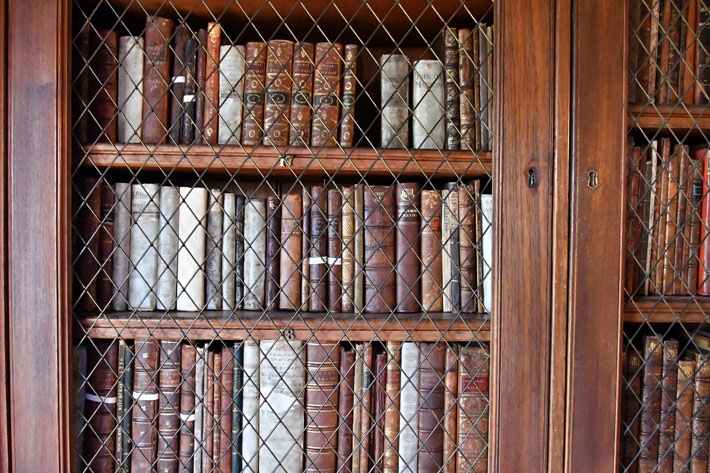 abbotsford house castle library