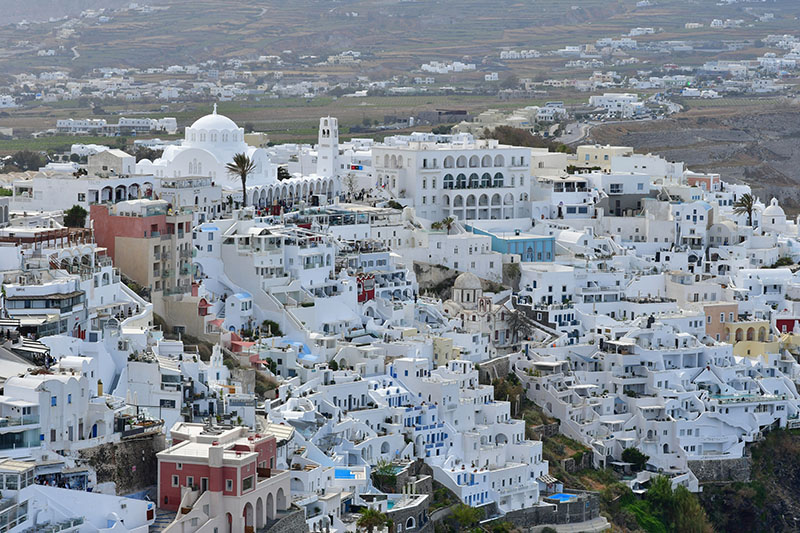 6 must-see places in Santorini, Fira